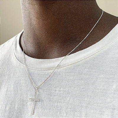 Cordão pingente cruz vazada prata 925