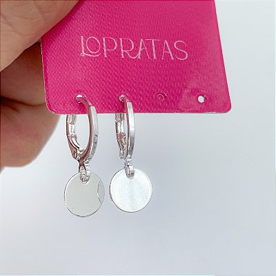 Argola click pingente medalha banhado a prata