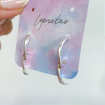 Brinco Ear Hook torcido banhado a prata