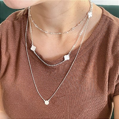 Cordão Virginia trevo perolado banhado a prata