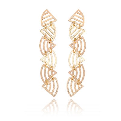 BRINCO TRABALHADO VAZADO PENDURADO FOLHEADO A OURO 18K