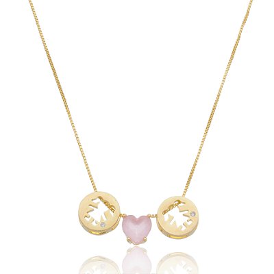 GARGANTILHA MEDALHAS FILHAS COM ZIRCÔNIA EM CORAÇÃO FOLHEADO OURO 18K