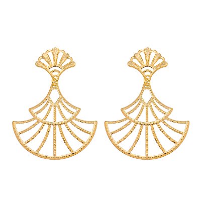 BRINCO MÉDIO COM BASE TRABALHADA FOLHEADO A OURO 18K