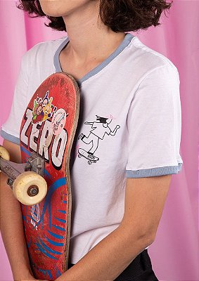 Babylook branca gola azul skate girl flowers