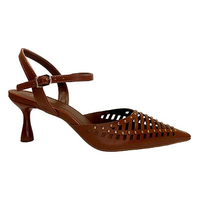 (5304-11962) Scarpin Slingback Vazado Tachas Caramelo