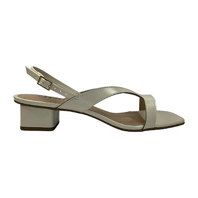 (8457-93895) Sandália Salto Bloco Baixo Com Tiras Assimétricas Off White