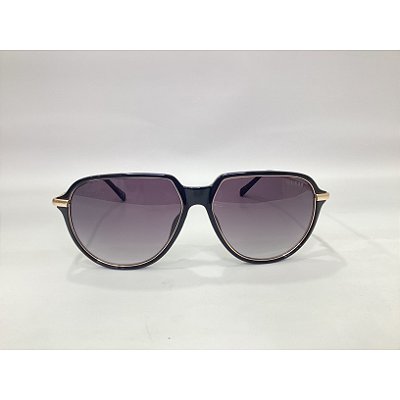 GUESS SOLAR GU00067 01B 56 14 145