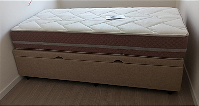 CONJUNTO SOLTEIRO AMERICANO BOX BAÚ + COLCHÃO HERVAL LIVORNO MAXSPRING - 108X198X71