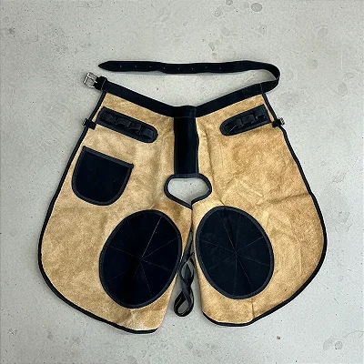 Calça De Ferrador Casqueamento Na Cor Castor Com Fivelas