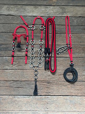 Traia de Frente - Preto / Vermelho