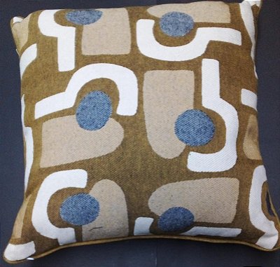 Almofada Vista Ju Dourado Com Branco e Azul 45x45cm