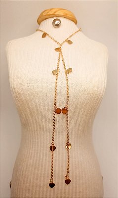 Gargantilha Colar Gravata Medalhinhas Corações