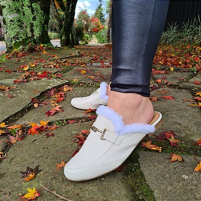 Mule Feminino de Pelo Numeração Especial Grande Off White 030