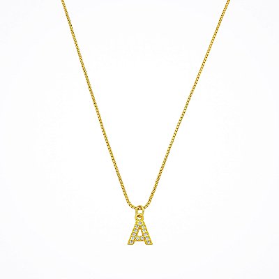Colar Letra Cravejado Dourado