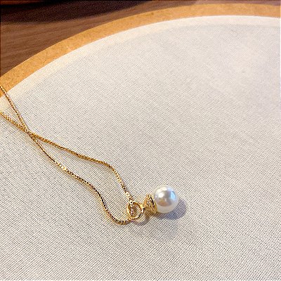 Colar Pingente Pérola Dourado