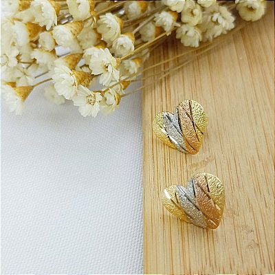 Brinco Fixo Banhado A Ouro De Coração Trabalhado Bijou Art