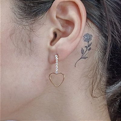 Brinco Antialérgico Banhado a Ouro 18K de Coração Pendurado Bijou Art