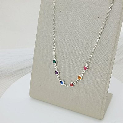 Gargantilha Banhada a Prata Com Corações Coloridos Bijou Art