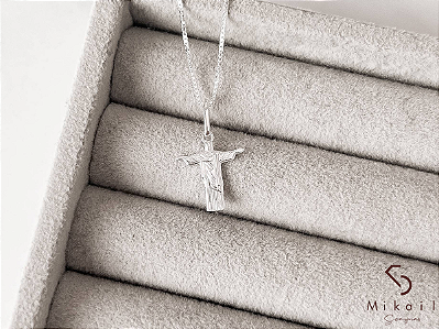 Colar de Prata com Pingente de Cristo 13mm