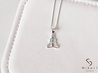 Colar de Prata Pingente Meditação Chakras