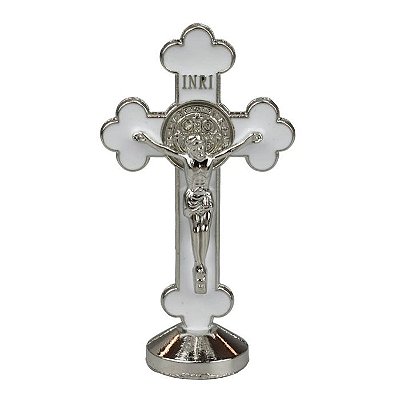 Cruz pedestal metal