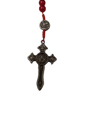 Terço Vermelho Fosco com Detalhe Prata Velha