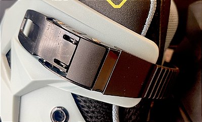 Traxart Fivela / presilha Superior Revolt Turbo / preta DZ-244 (unidade)