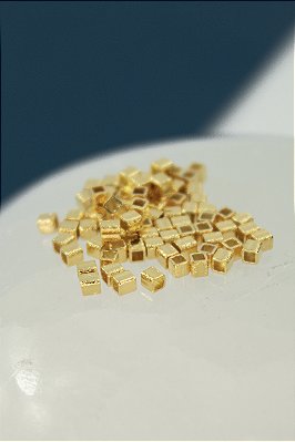 Entremeio Quadrado 2X2Mm Lixado Ouro - 100 Pçs