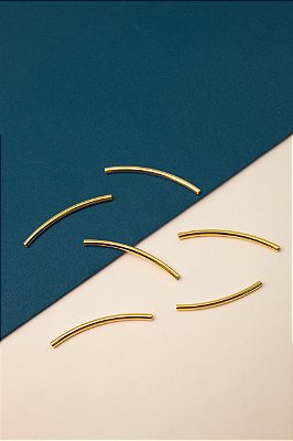 Entremeio Tubo Curvado 2X33Mm Ouro - 10Pçs