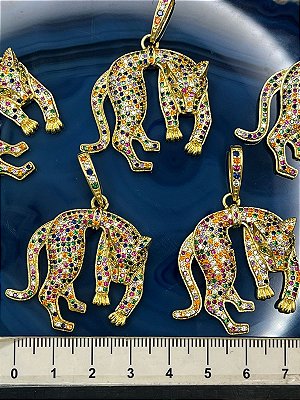 Pingente Onça Colorida - Banho De 03 Milesimos De Ouro 18K - SemiJoia - 01 Unid