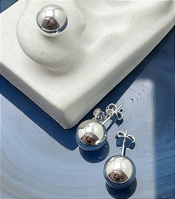 Brinco Bola 10Mm Banho Prata 925 Camada De 50 Milésimos Com Verniz - Semijoia Prata - 1 Par