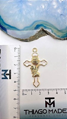 Pingente religioso cruz com resina - 01 unid - Banho de 02 milesimos de ouro 18k