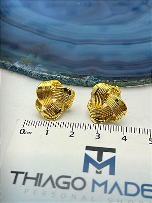 BRINCO REDONDO TREND COM TARRAXA - BANHO OURO CAMADA 2 MILÉSIMOS COM VERNIZ - 1 PAR