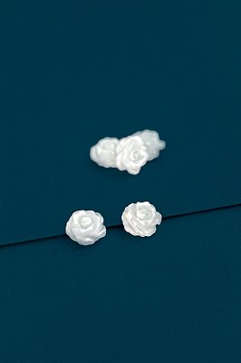 Pingente Rosa Madreperola 8mm - 01 unid