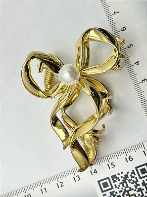 Piranha Lacinho metal dourada com perola - 1 unidade