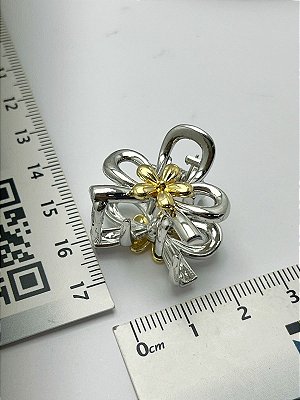 Piranha Flor metal dourado e niquel - 1 unidade