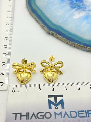 Brinco Laço coração Banho ouro 18k com 2 milésimos de camada e verniz protetivo - 1 par