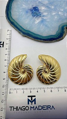 Brinco Concha Ouro - O Par