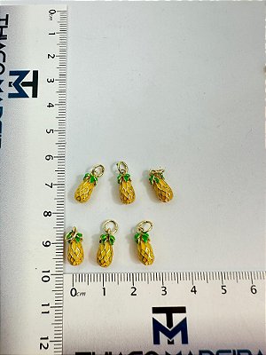 Pingente Fruta Abacaxi Ouro - 01 Und
