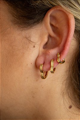 Trio Brinco Coracao cravejado zirconia banho ouro - 1 par de cada tamanho - P M G