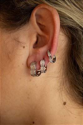 Trio Brinco Coracao cravejado zirconia banho diamante niquel - 1 par de cada tamanho - P M G