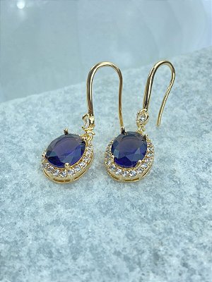 Brinco oval Cravejado zirconia lilás cristal banho ouro - 1 par