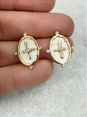 Brinco Oval com Cruz e zirconia - banho ouro com verniz italiano - 1 par