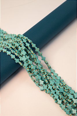 Fio Howlita turquesa cruz - O Fio