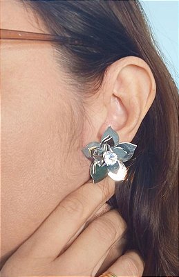 Brinco Flor em aço inox com Zirconia cristal - 1 par