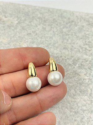 Brinco Gota com Perola - banho ouro 2 milesimos e verniz - 1 par