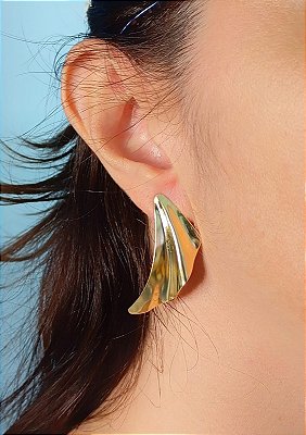 Brinco Asa organica banho ouro 2 milésimos com verniz protetivo - 1 par