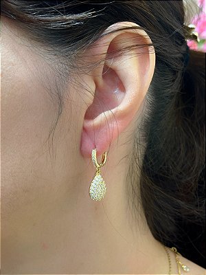 Brinco Argola click gota cravejado Zirconia banho ouro - 1 par