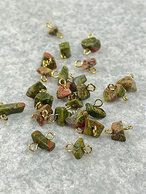 PEDRA NATURAL CASCALHO VERDE MESCLADO CASTROADO - CONTRAPINADA BANHO OURO - TAMANHO MÉDIO 7MM - 1 UNIDADE