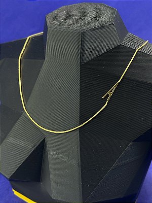 Colar Letra Semijoia Banho Ouro 5 Milésimos com verniz - LETRA A - veneziana com fecho latão - 1 unidade